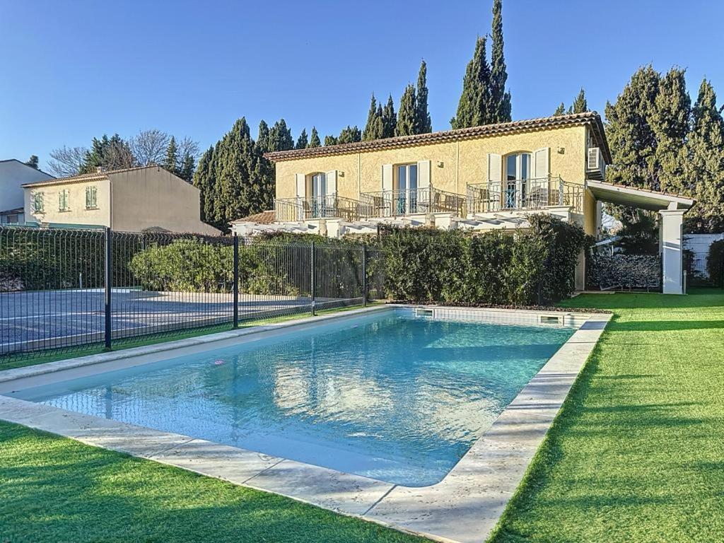 Le Clos De Saint Aygulf Exterior foto